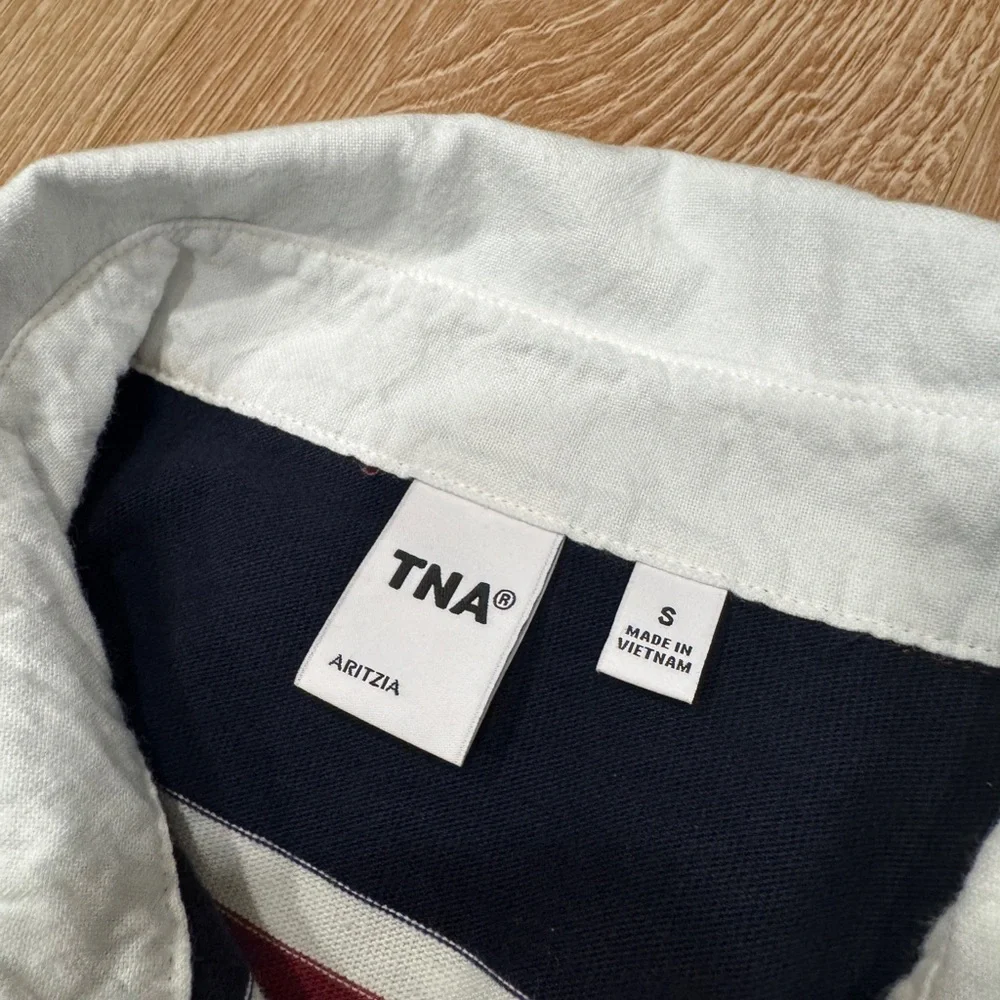 Aritzia TNA Cropped Rugby Shirt - Picture 4 of 4